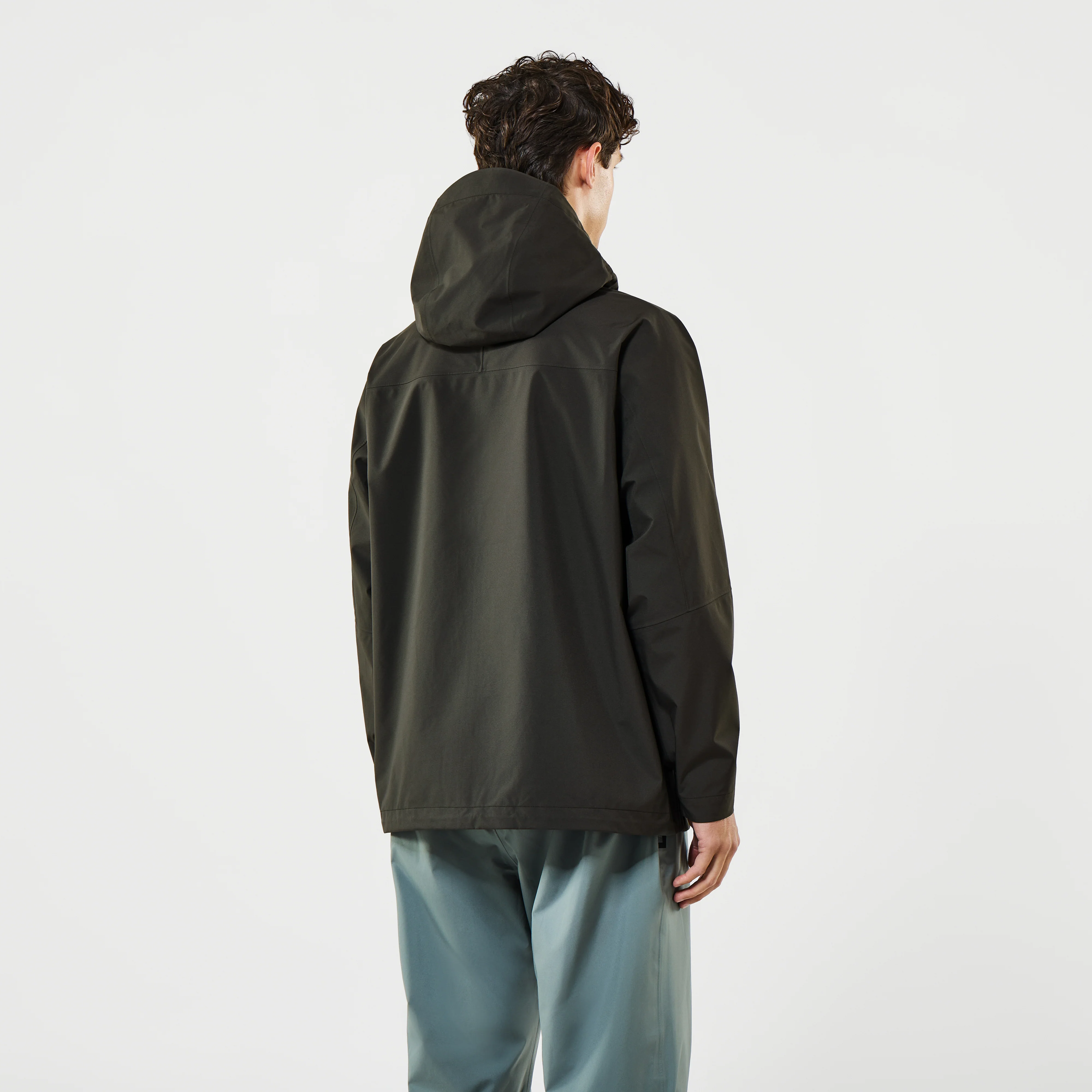 Aðalvík Packable Rain Jacket - Image 3