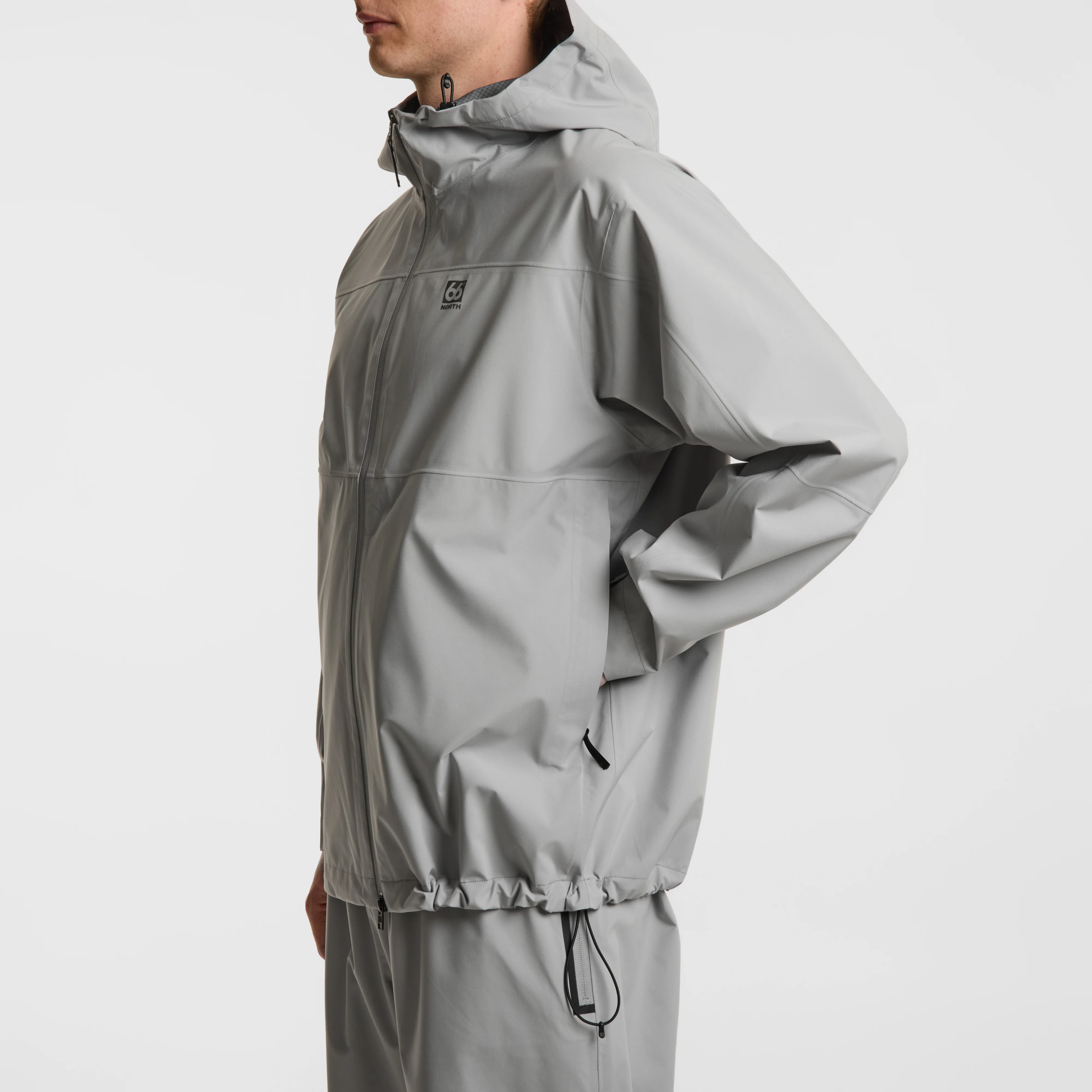 Aðalvík Packable Rain Jacket - Image 5