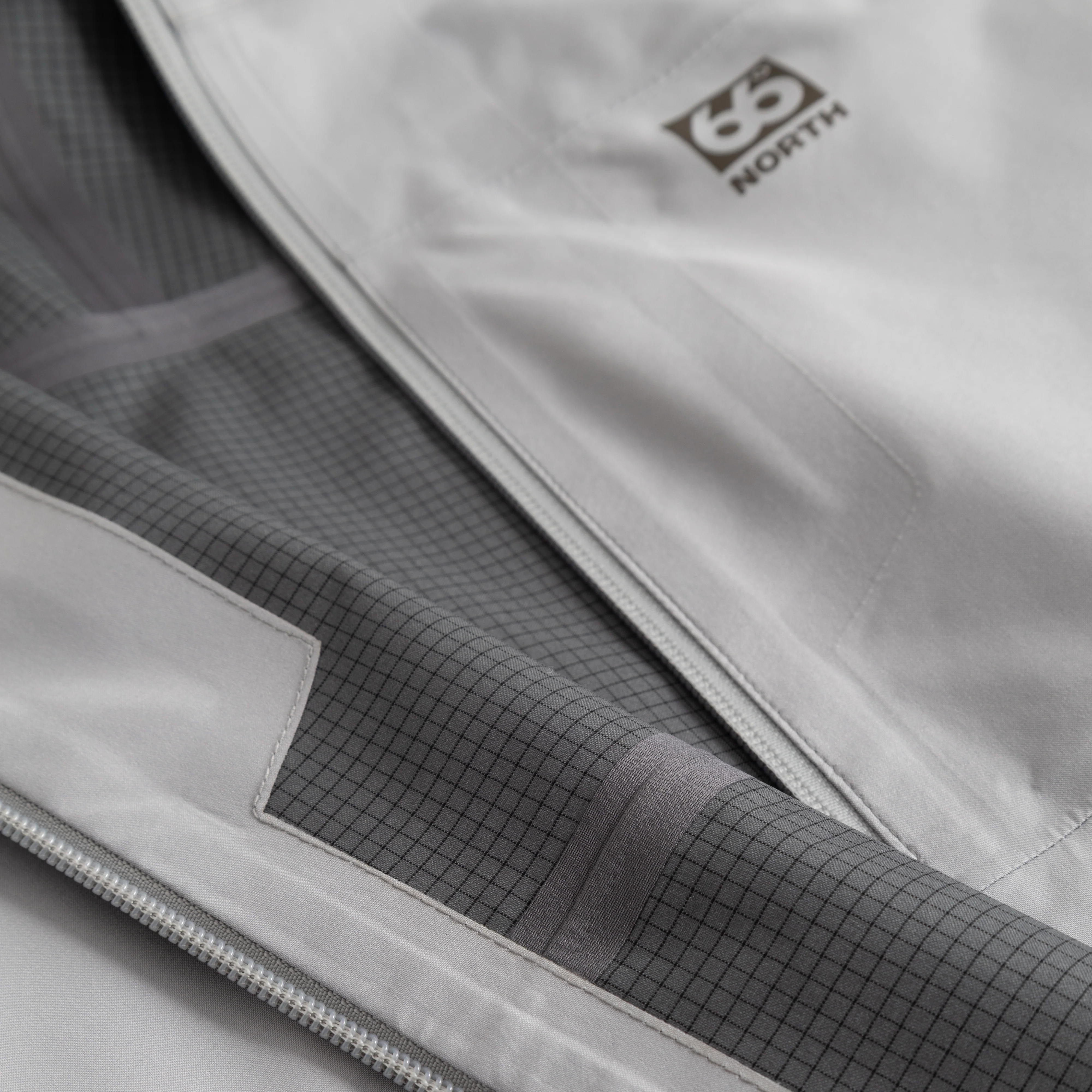 Aðalvík Packable Rain Jacket - Image 7