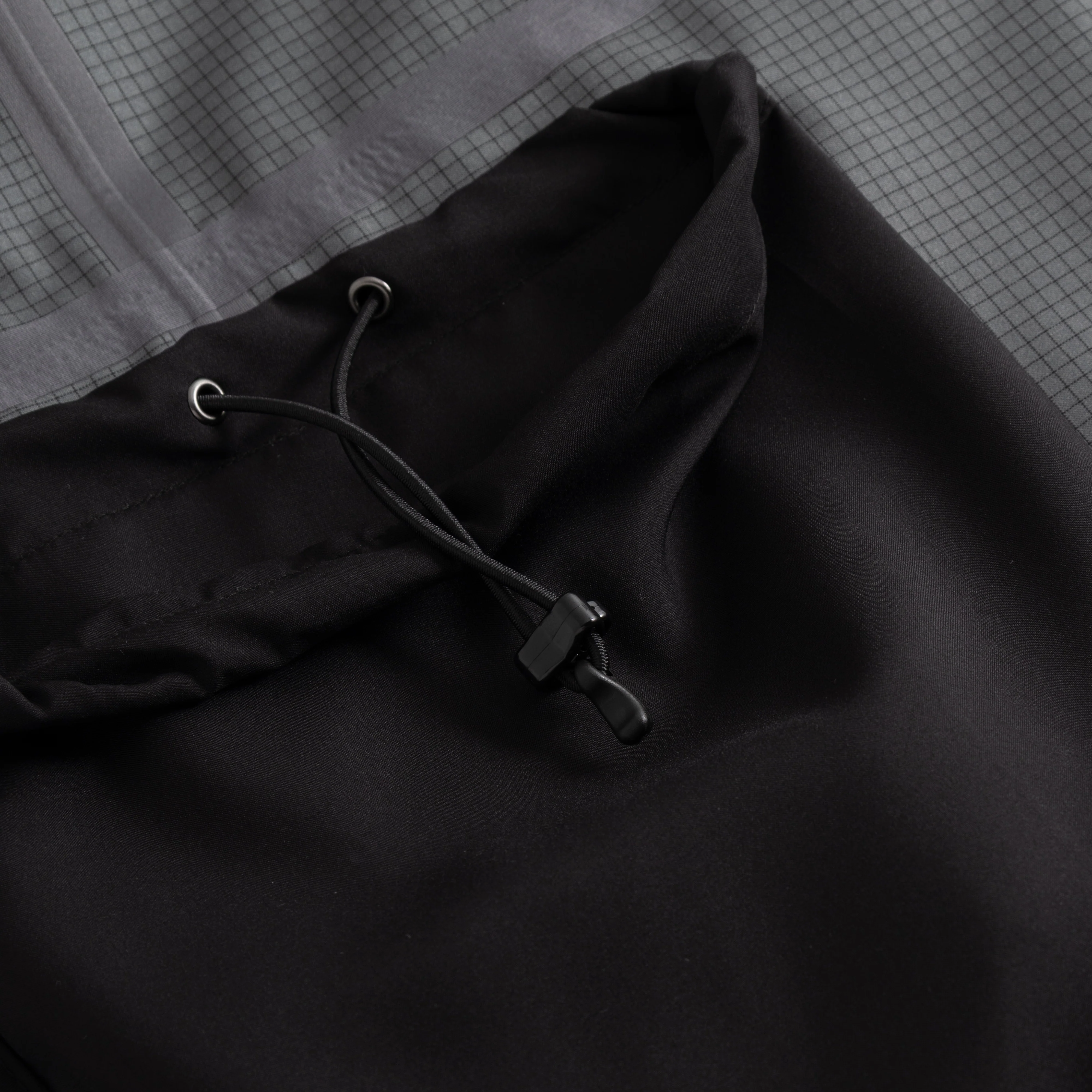 Aðalvík Packable Rain Poncho - Image 4