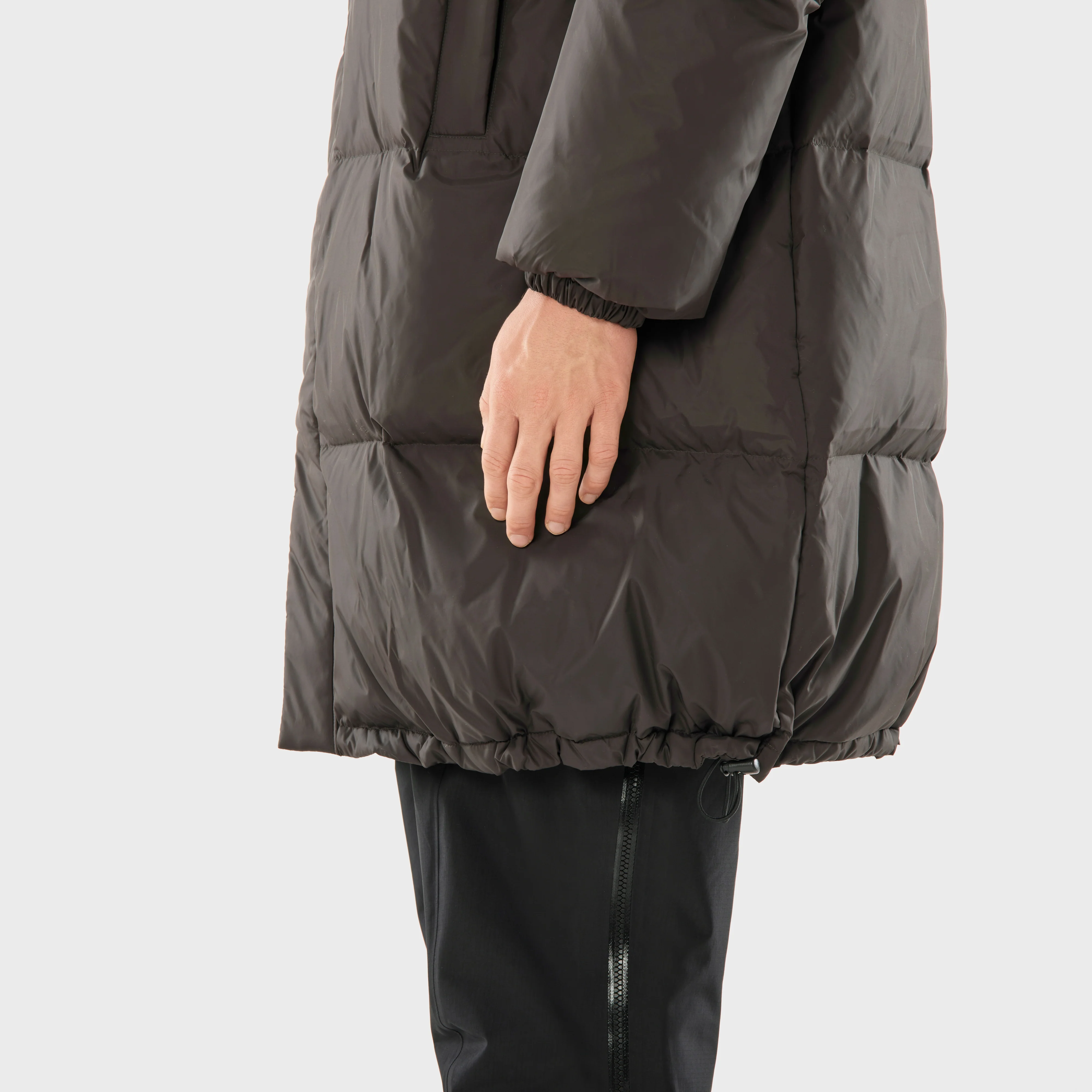Dyngja Down Coat - Image 4