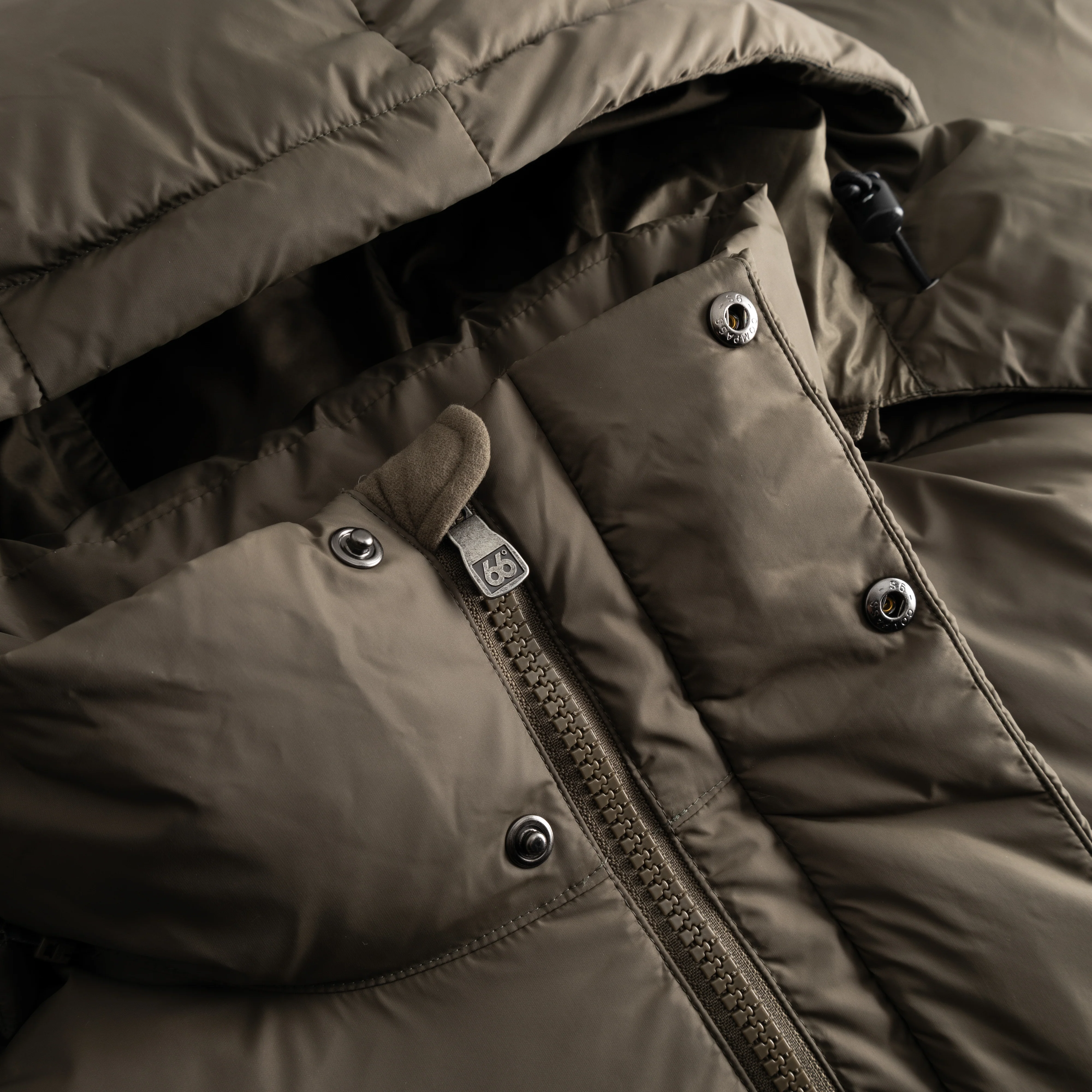 Dyngja Down Jacket - Image 4