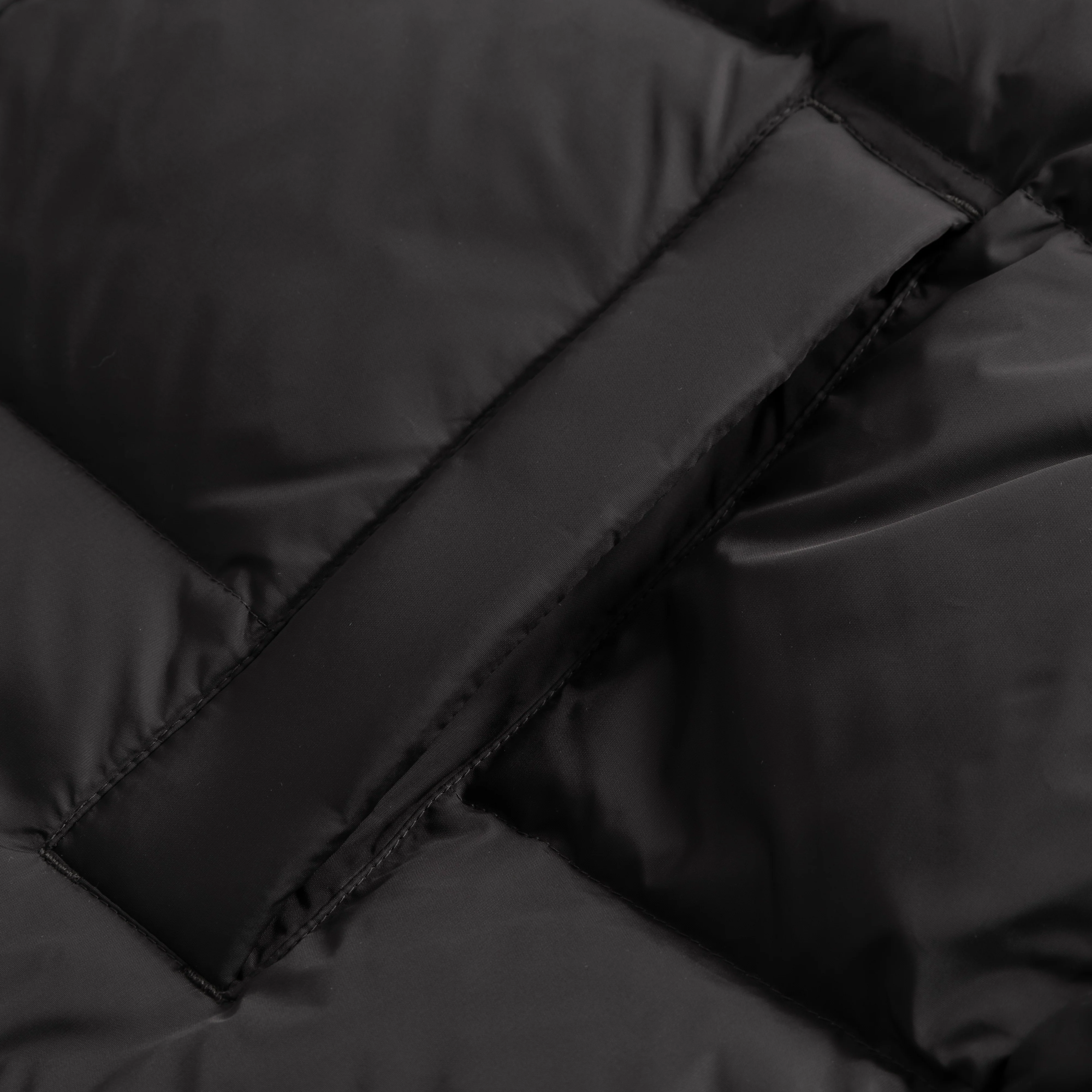 Dyngja Down Vest - Image 5
