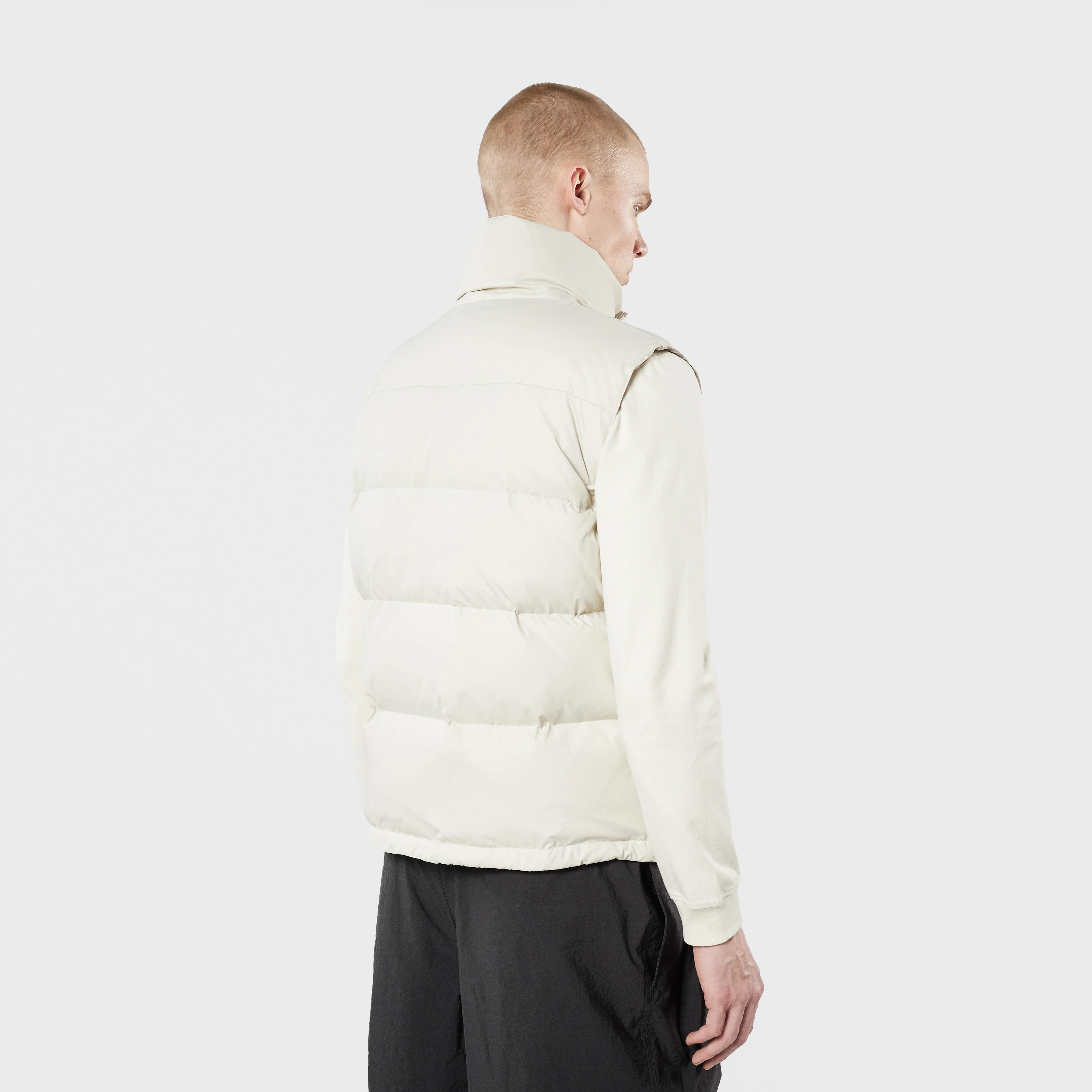 Dyngja Down Vest - Image 8