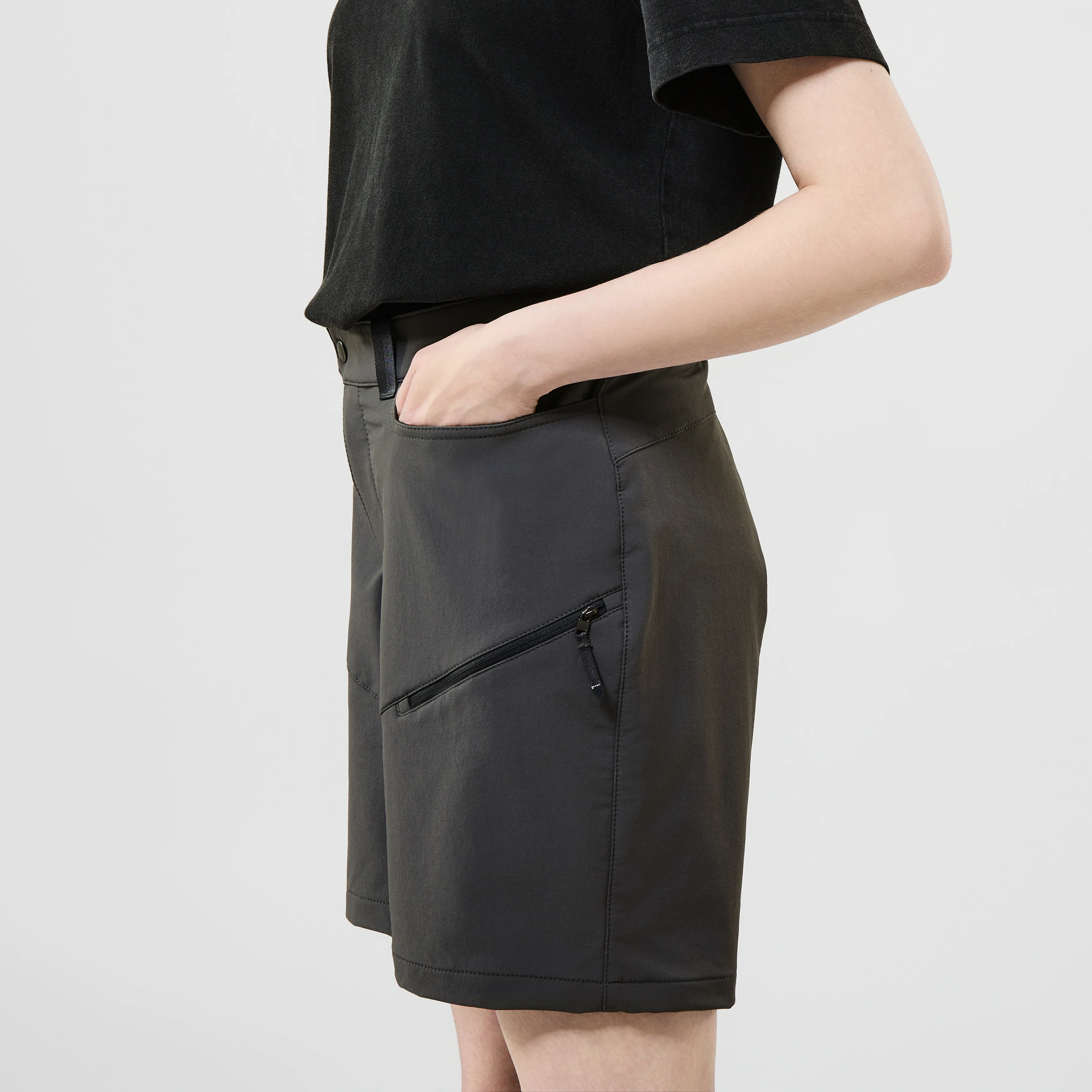 Women's Hengill Shorts - Image 7