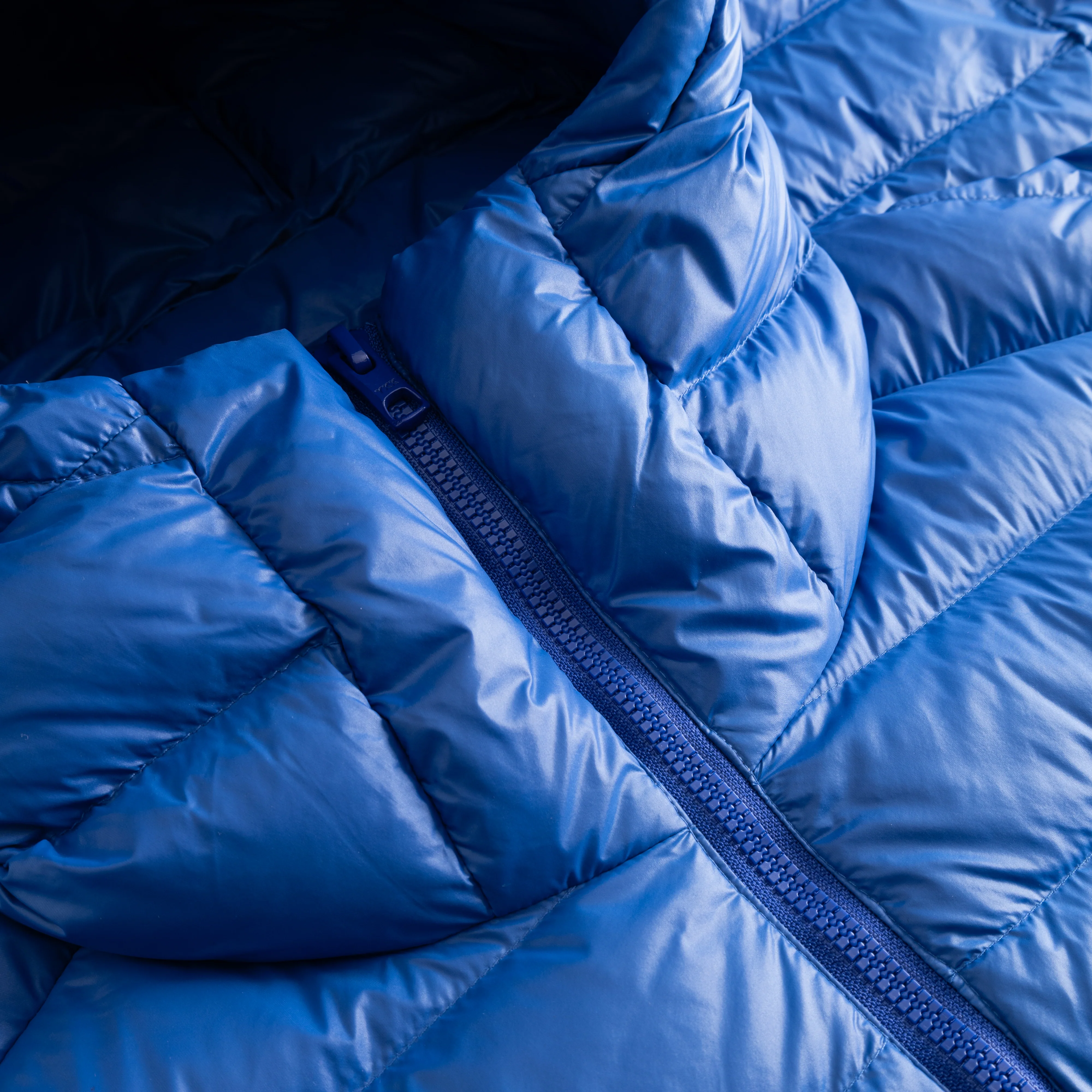 Men's Keilir Hooded Down Jacket - Image 4