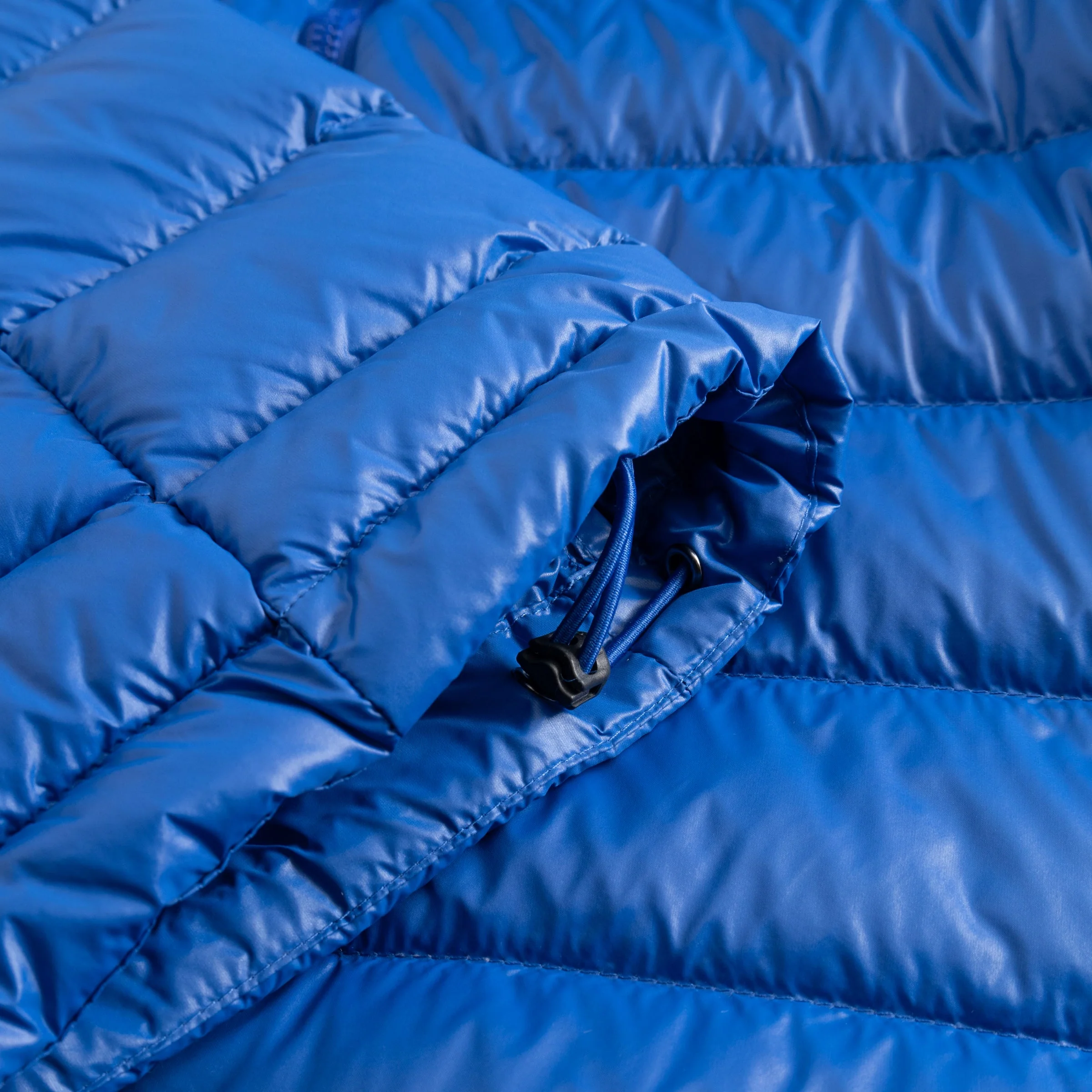 Woman's Keilir Hooded Down Jacket - Image 6