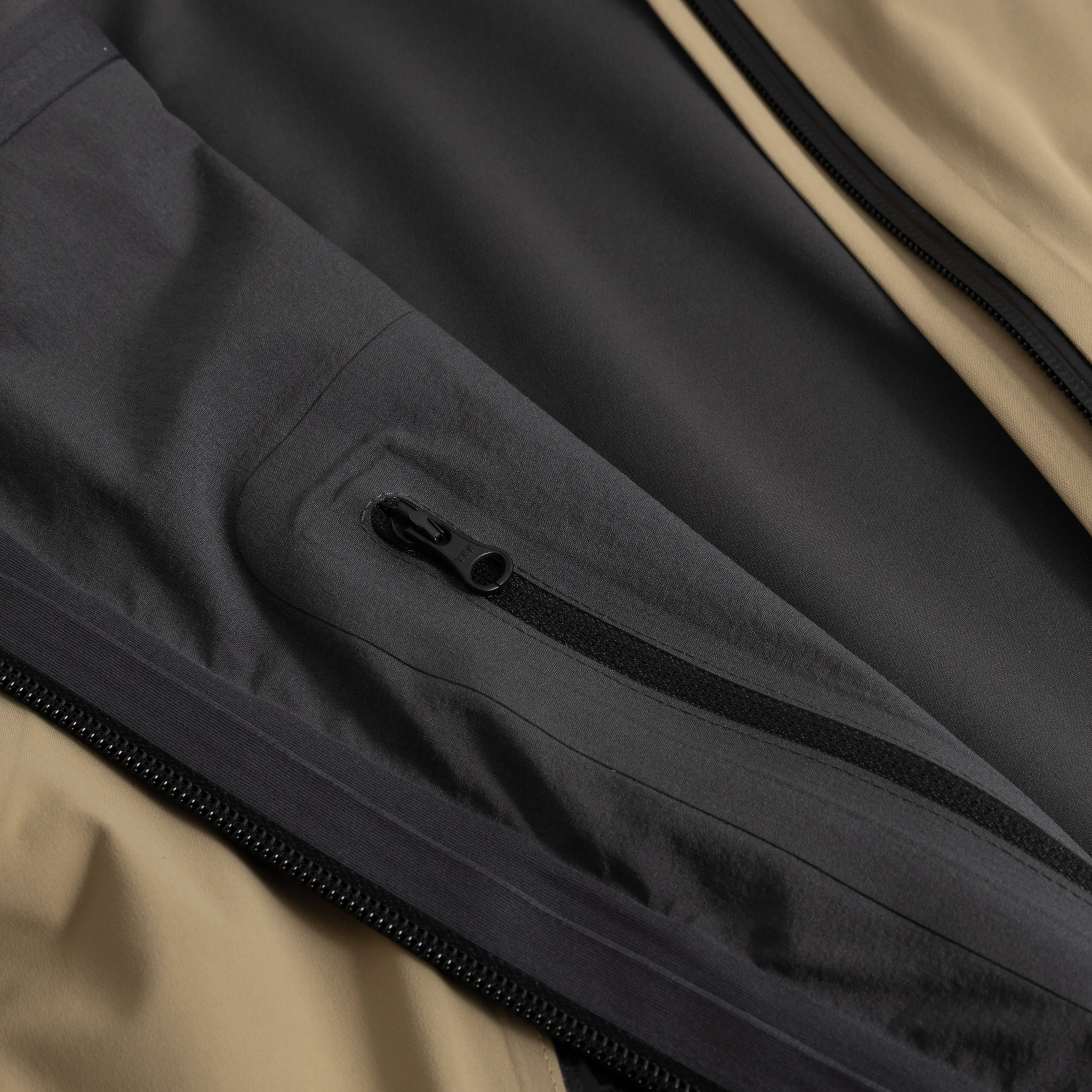 Men's Snæfell Shell Jacket - Image 6