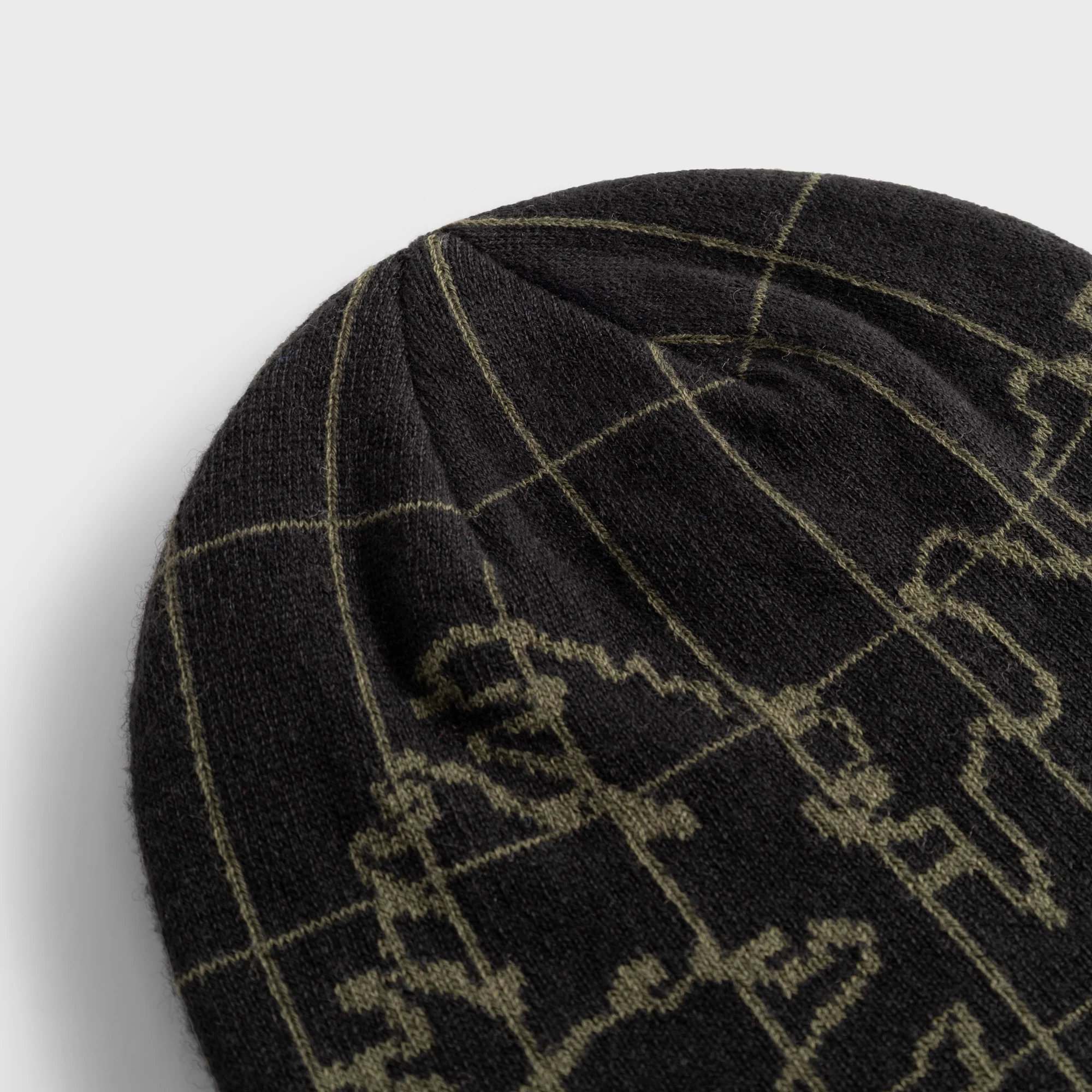 Suðureyri Beanie - Image 4