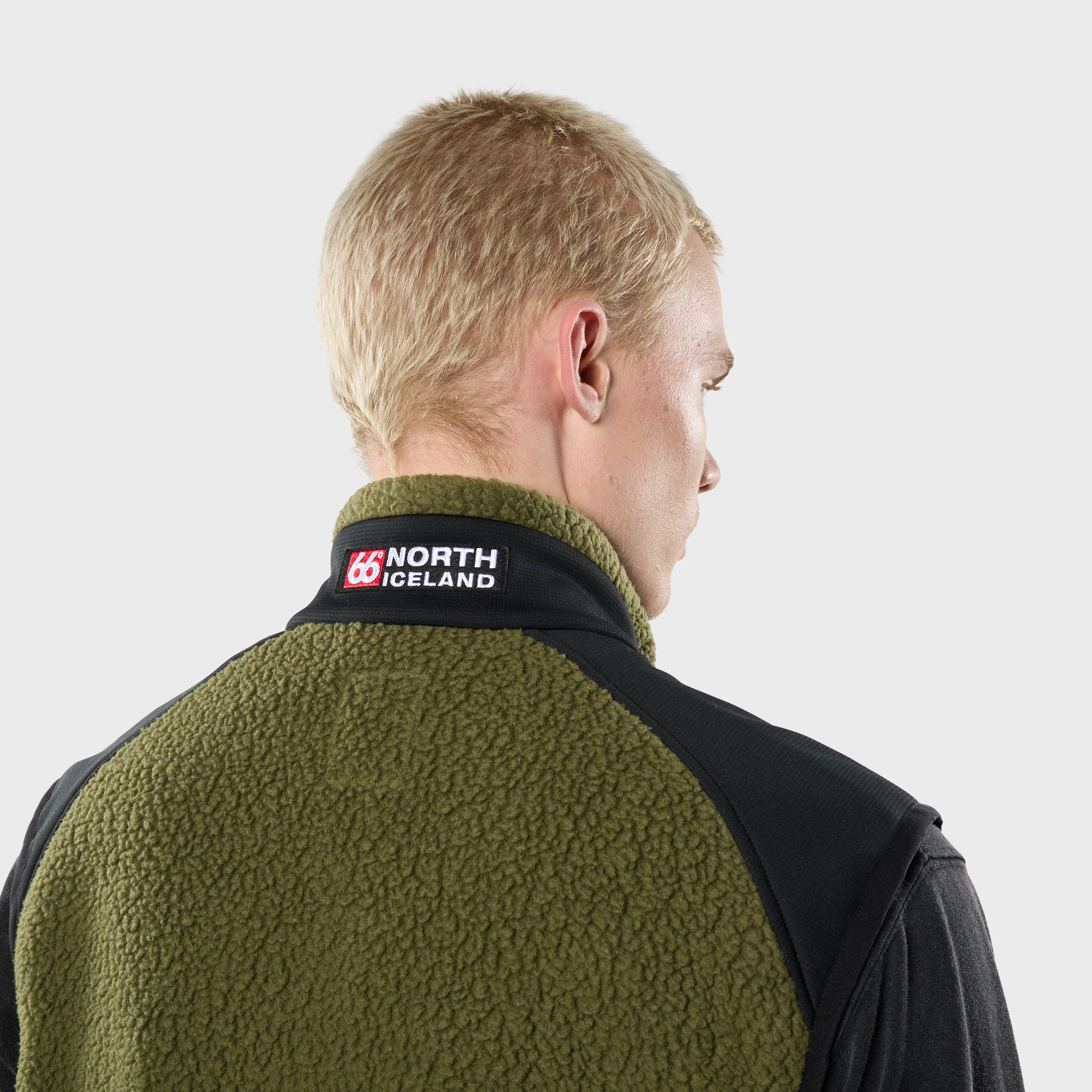 Tindur Shearling Vest - Image 7