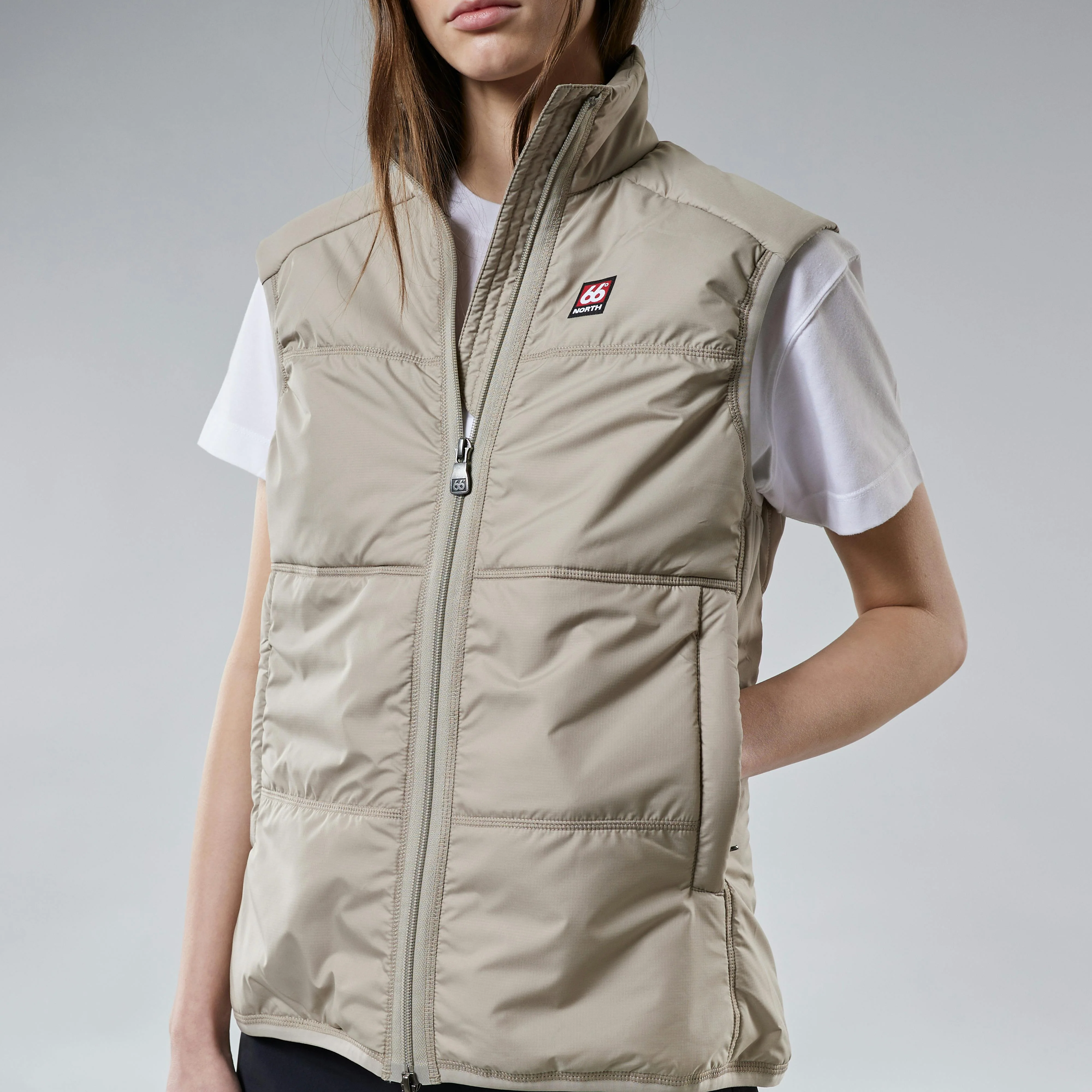 Women's Vatnajökull Insulated Vest - Image 4
