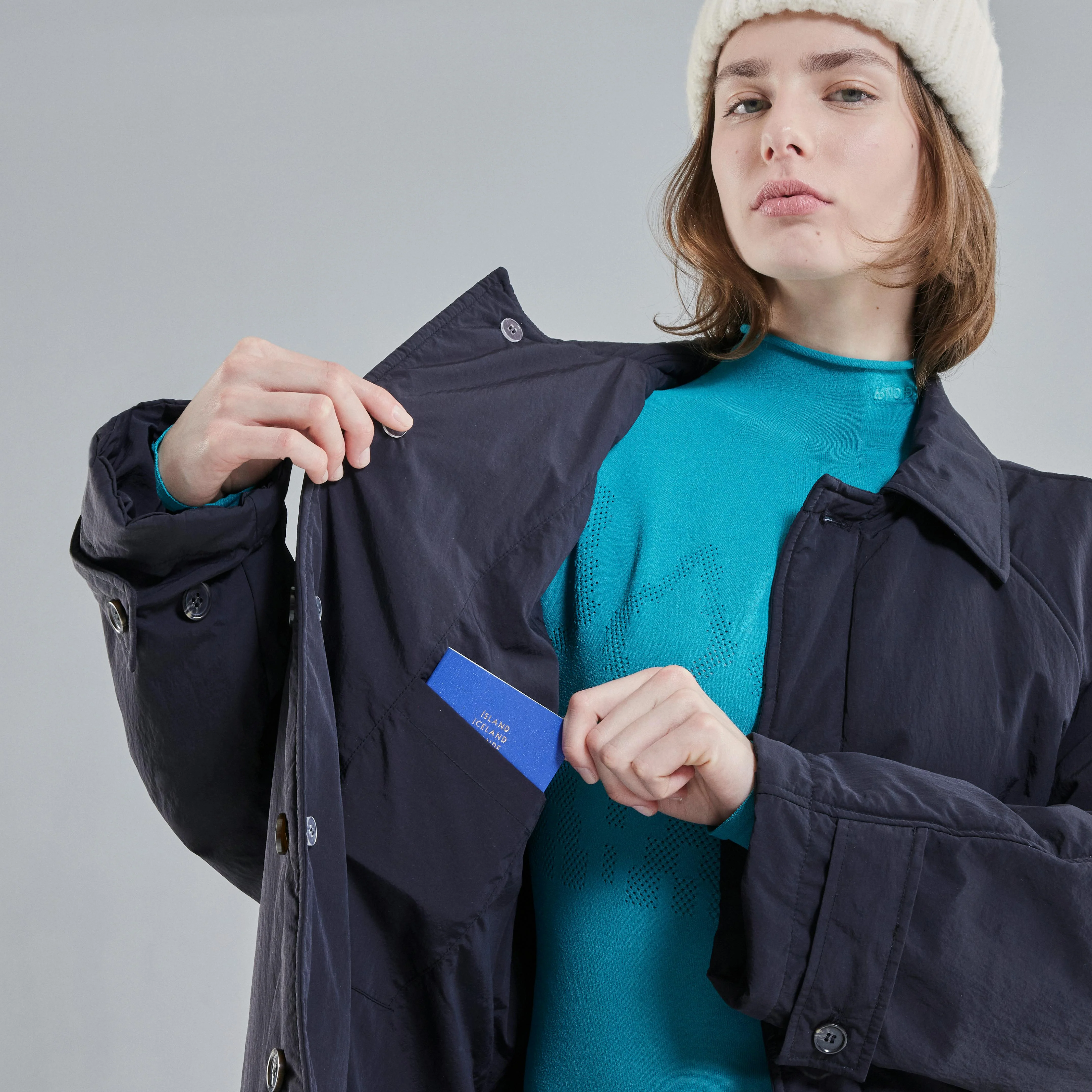 Vatnsmýri Coat - Image 10