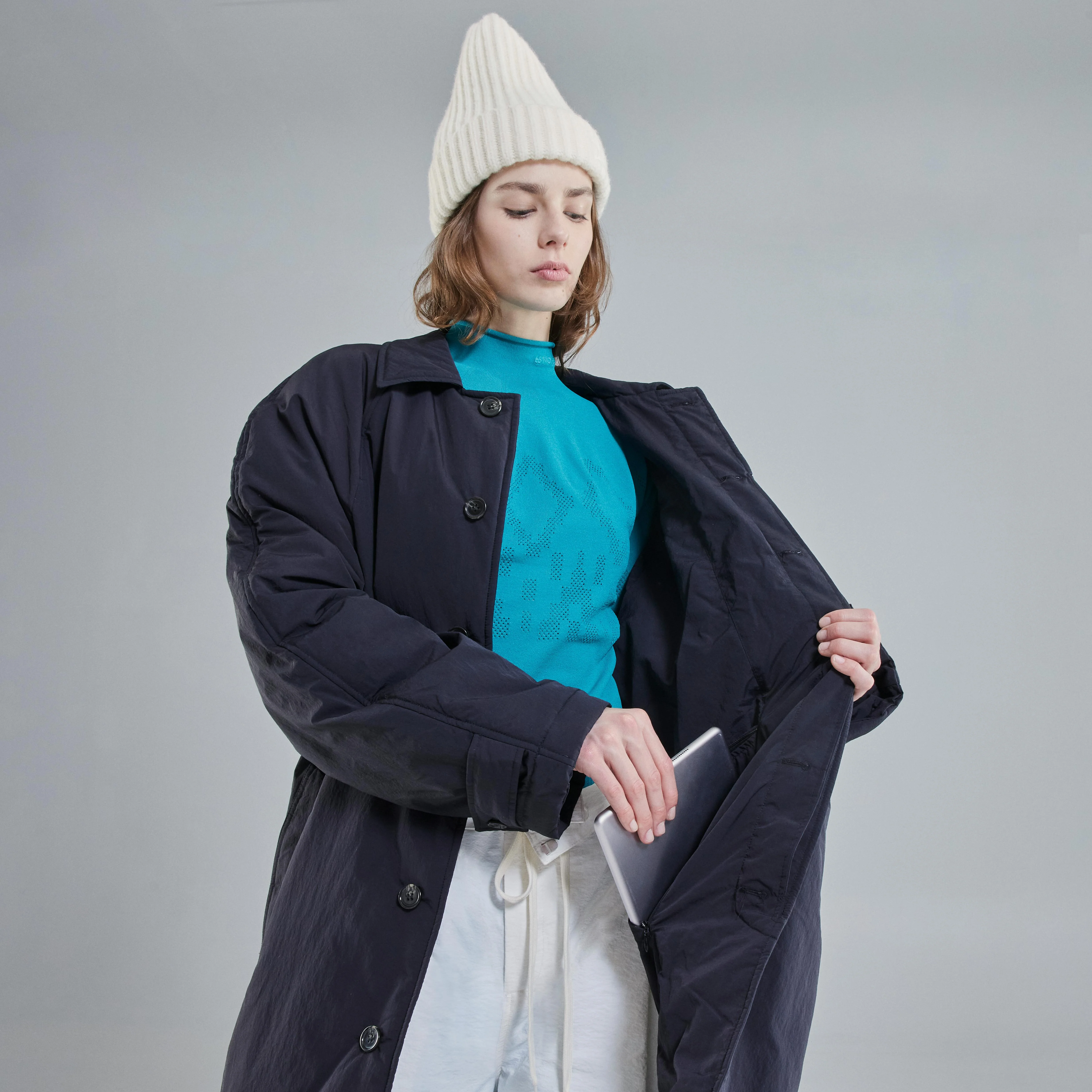 Vatnsmýri Coat - Image 11