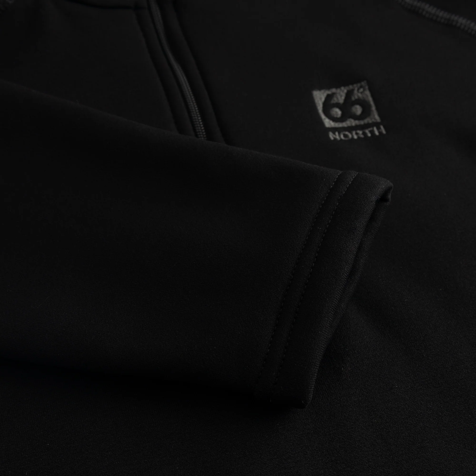 Women's Vík Zip Neck - Image 6