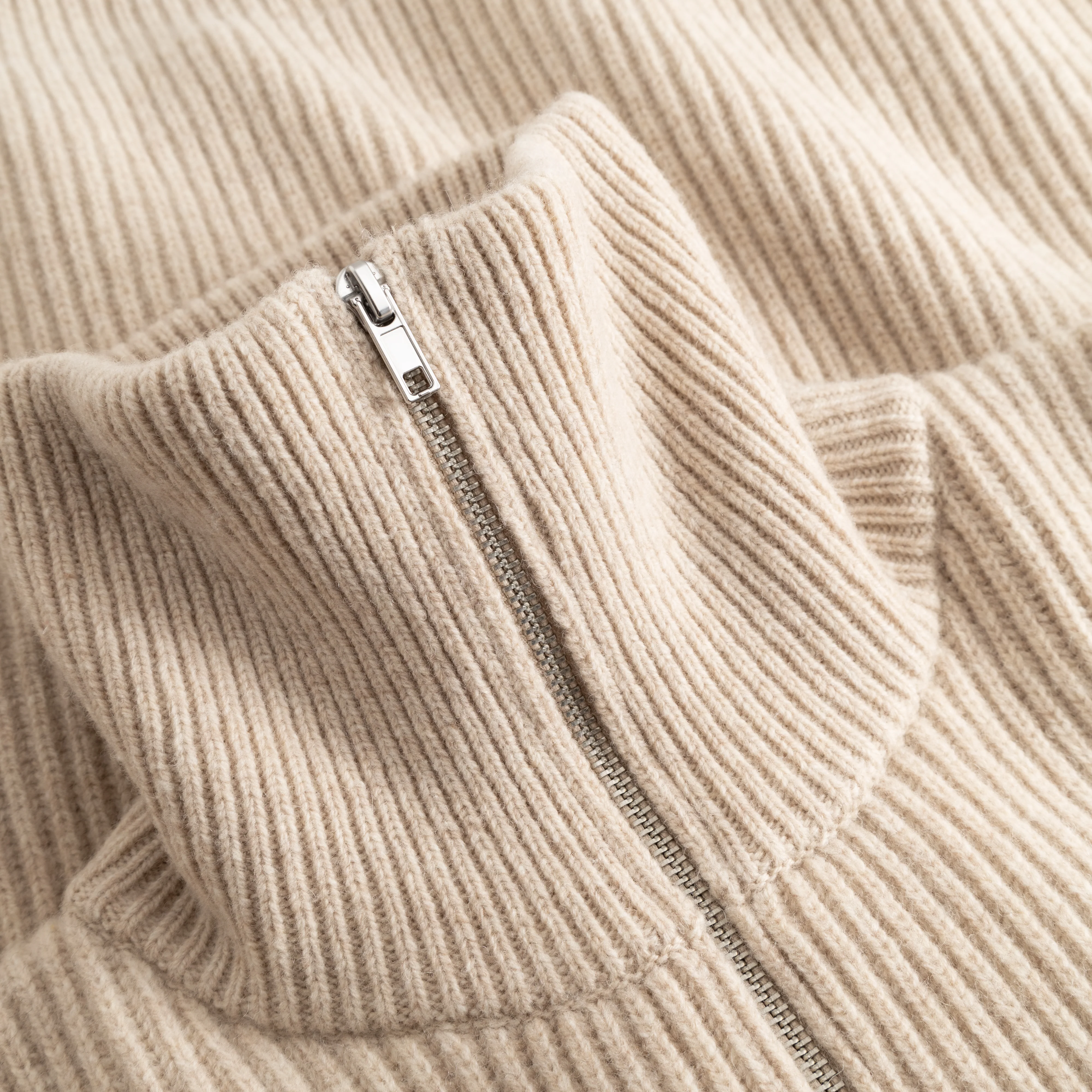 Vonarstræti Zipped Wool Sweater - Image 5